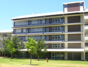 Centre for English Language Teaching at The University of Western Australia ウエスタンオーストラリア大学　付属語学学校